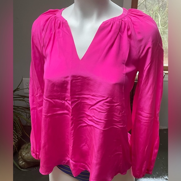 NWT Lilly Pulitzer Leslie Silk Tunic Top in Raz Berry XXS - Picture 3 of 5